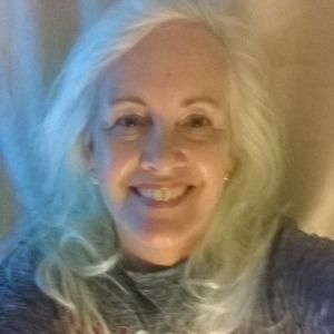 Meet your Posher, Deb